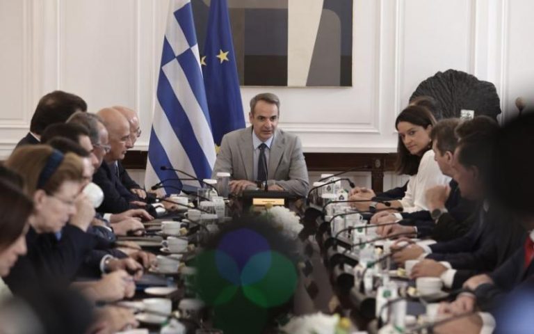 Κυριάκος Μητσοτάκης: Ξεκινά τον Σεπτέμβρη με Υπουργικό Συμβούλιο – Η ατζέντα της συνεδρίασης