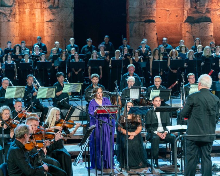 Αποθέωσε το Αθηναϊκό κοινό στο Ηρώδειο, τη Συμφωνική Ορχήστρα της Όπερας της Βαρσοβίας και την Ελληνίδα Πιανίστα, Τατιάνα Παπαγεωργίου