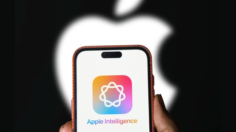 Η Apple φτιάχνει τη δική της τεχνητή νοημοσύνη αλλά θα αργήσει να έρθει στα κινητά μας