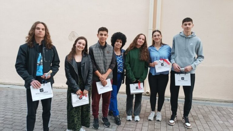 Αμφίκλεια: Βραβεία Αριστείας “Λουκάς Πολιτικός” στους μαθητές του Λυκείου