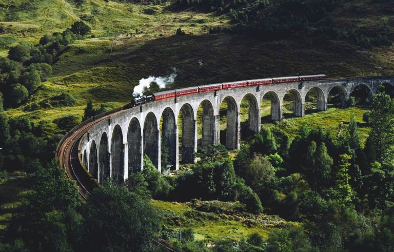 Η θρυλική γέφυρα του “Harry Potter” επισκευάζεται για το κοινό της!