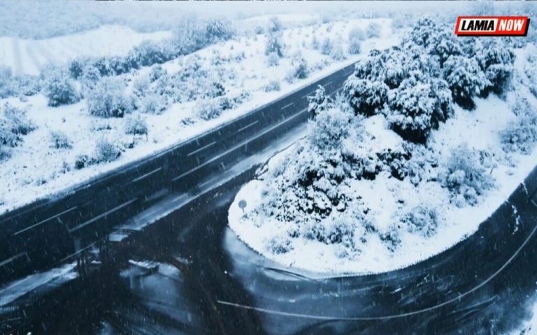 Σε ποιες περιοχές χιονίζει σε Φθιώτιδα και Στερεά Ελλάδα – που χρειάζονται αντιολισθητικές αλυσίδες