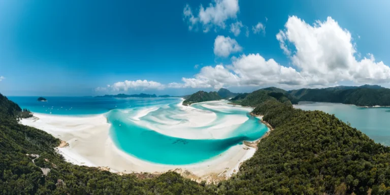 Lonely Planet: Αυτές είναι οι 10 καλύτερες παραλίες στον κόσμο για το 2025 – Στην 5η θέση μια ελληνική