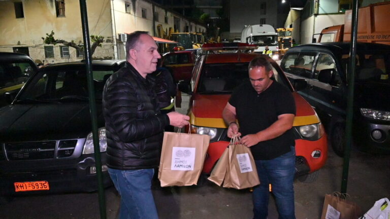 Δίπλα στους εργαζόμενους ο Πανουργιάς Παπαϊωάννου: «Μην στοχοποιείτε αυτούς που κρατούν την πόλη καθαρή» – BINTEO