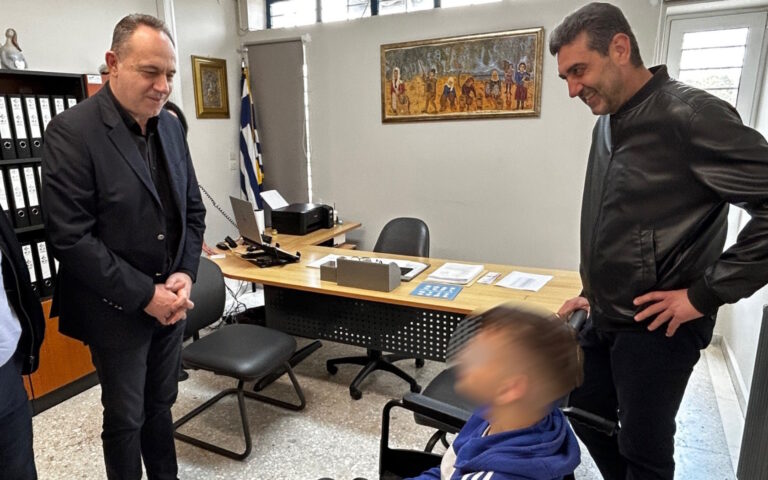Αυτό είναι το ακριβές ποσό της μισθοδοσίας του Δημάρχου Λαμίας που πάει στο ΕΝ.Ε.Ε.ΓΥΛ – Πότε ξεκινούν και πότε ολοκληρώνονται οι εργασίες – Οι λεπτομέρειες – BINTEO